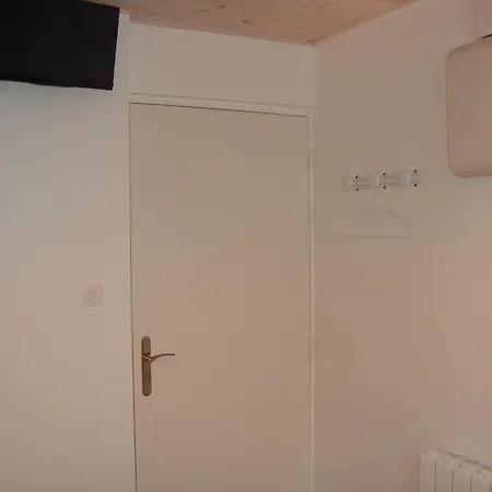 Sejour Apartment *